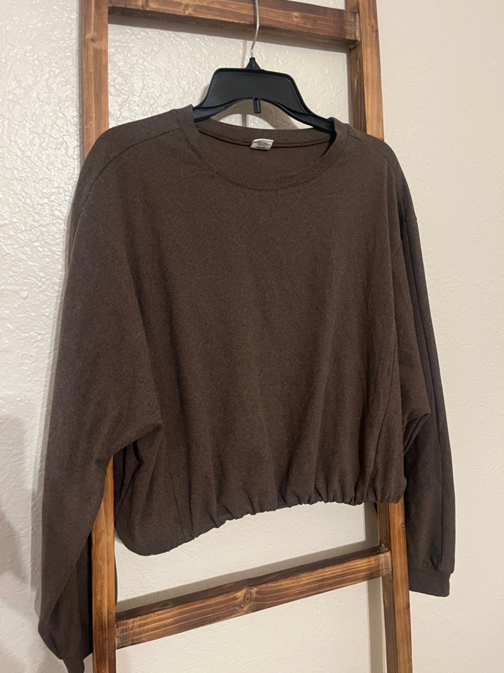 Ebb & Flow cropped athleisure top